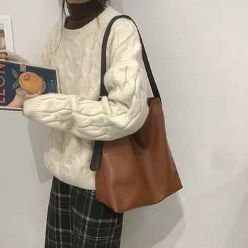 

Big bag for women in autumn and winter 2020 new Korean style bucket bag goes with all kinds of casual students and large