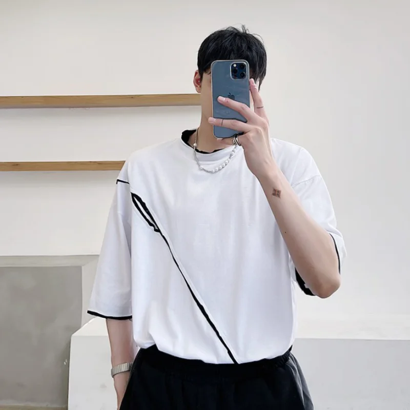 

Men's summer personality color splicing loose short sleeves trend Korean version of the simple dividing line large size T-shirt