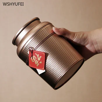 

2Pcs New high-grade golden snack tea biscuit candy jar 500 g metal sealed storage tank Fu to empty box frosted tin can 12cmX15cm