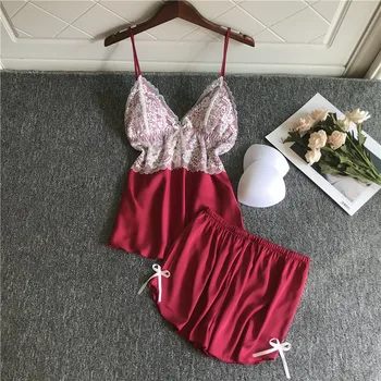 

Sexy Women Big Lace Trim Pajamas Set Sleeveless Camisole Shorts Set Plus Size Summer Nightwear Sleepwear With Chest Pads