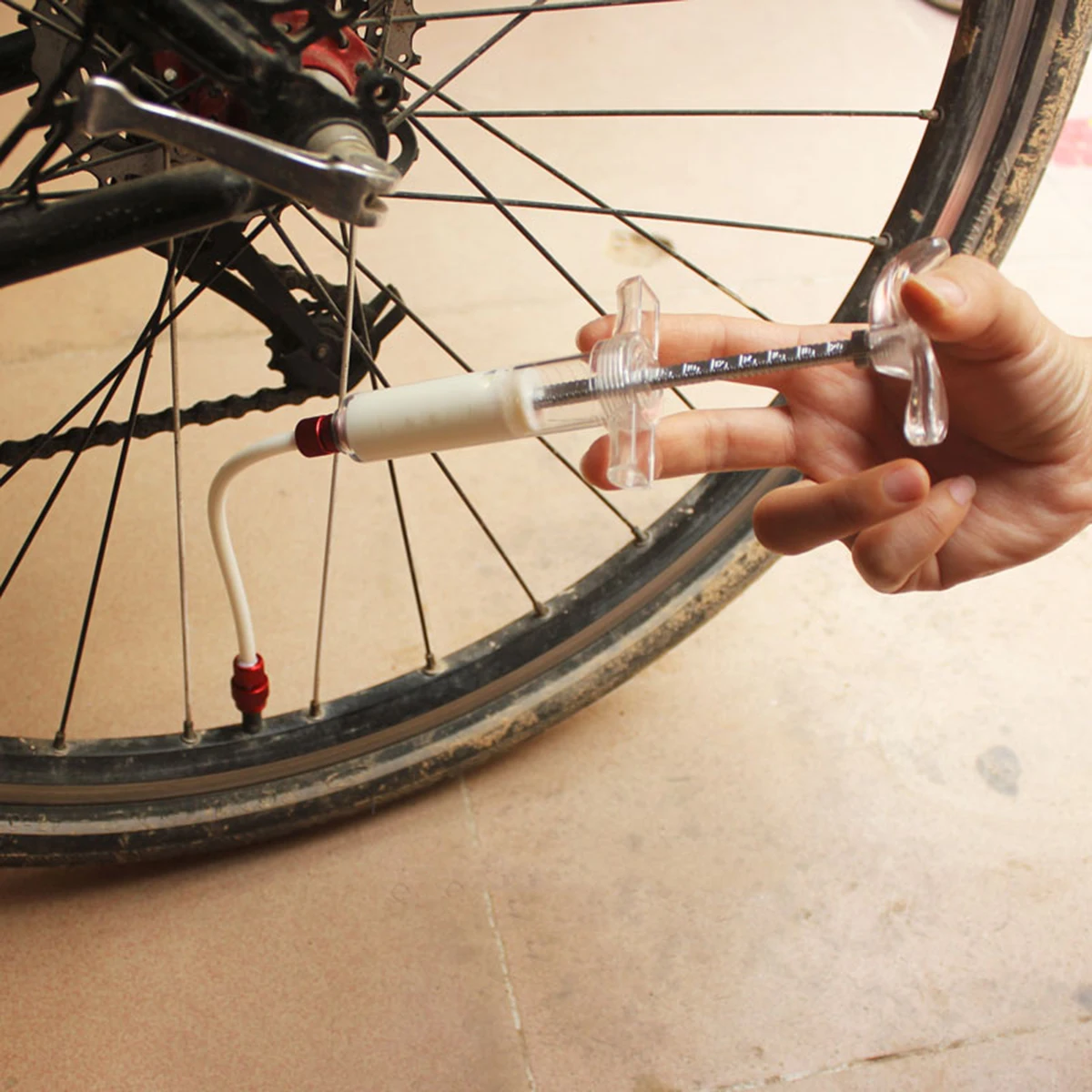 Free Shipping Portable Universal Vacuum Tire Repair Fluid Filling Tool Kit for Mountain Bike Road Bike