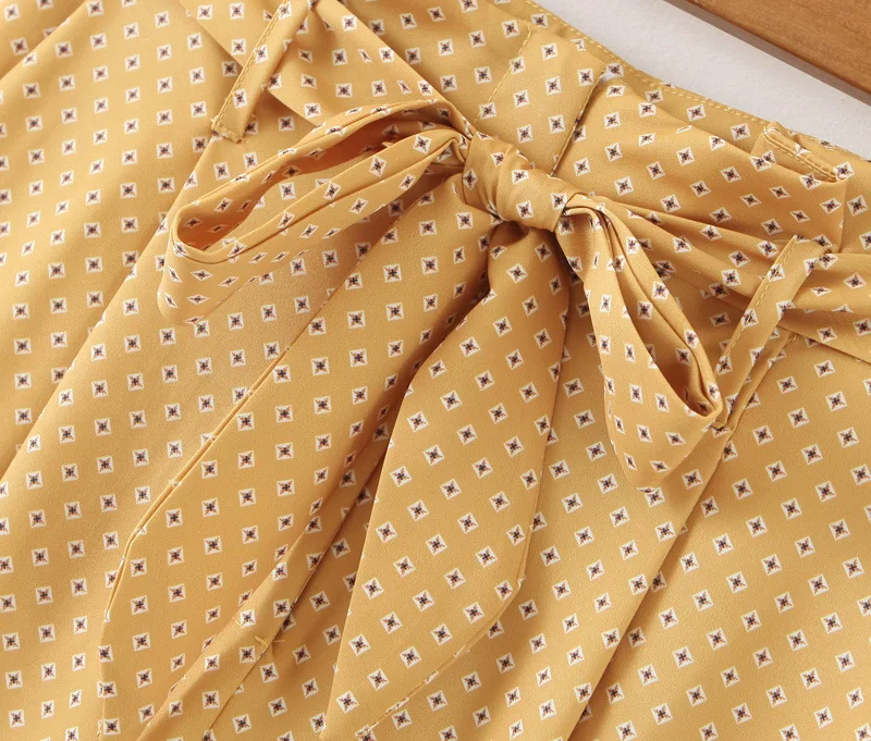 11621059638_1832055227