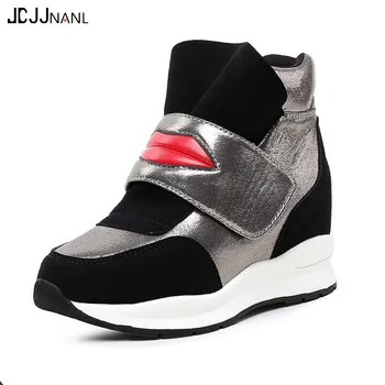 

JCJJNANL Autumn Plus Velvet Shoes Large Invisible Increase women's Shoes Casual Shoes Leather women's Cotton shoes.