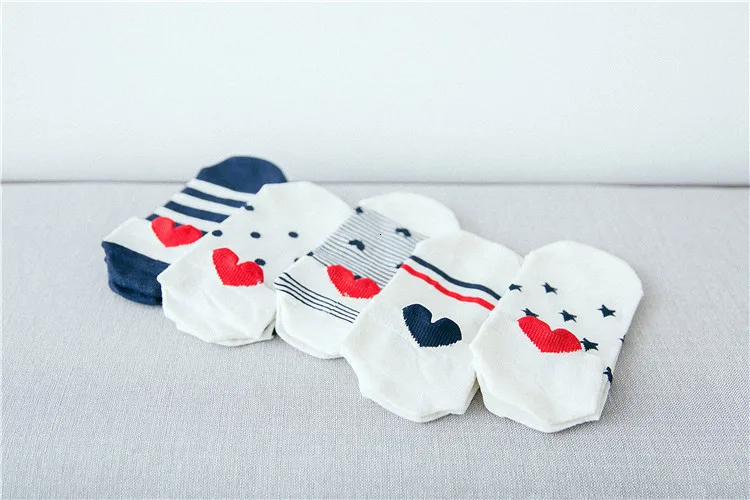 5 пар/лот; милые носки для девочек на каблуке с сердечками; милые женские хлопковые короткие носки для студентов