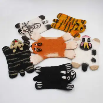

2020 Creativity Animal Wool Needle felting Place Mat Handmade Kitchen table Tea Coffee Pad Animal Shape decor Dinner Mat