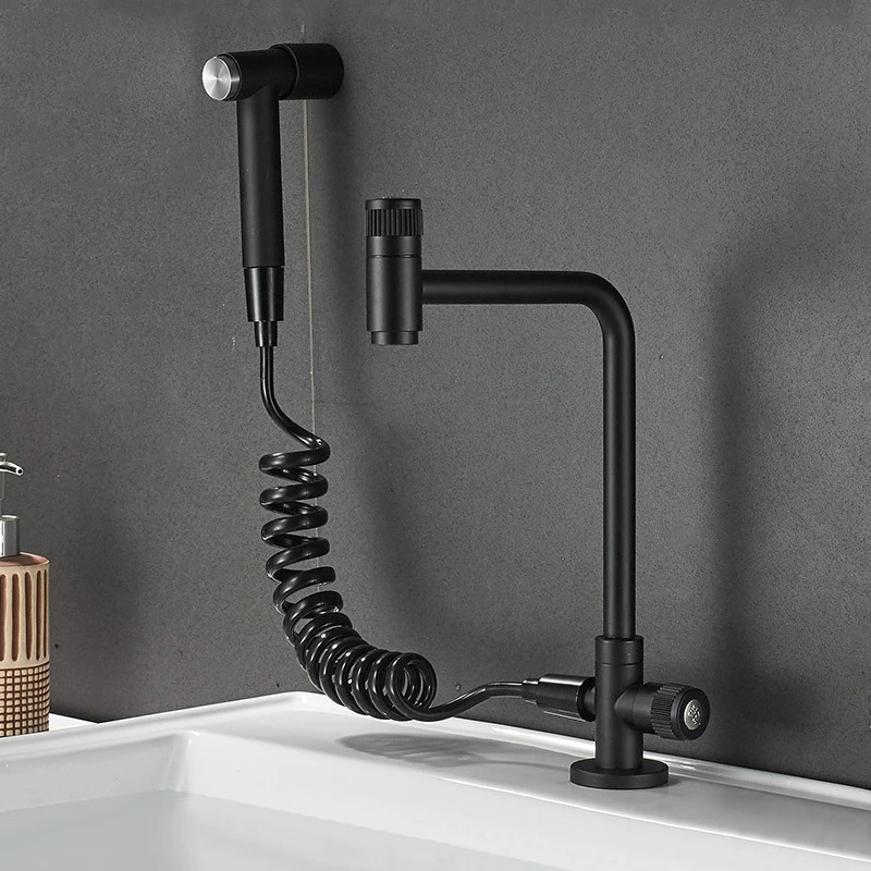 black faucet set