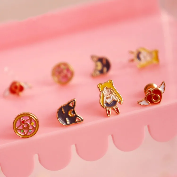 

4PCS Anime Sailor Moon Kawaii Ear Studs Suit Japanese Soft Girl Earrings Cosplay Luna Cat Cute Ear Nail Jewelry Accessories Prop