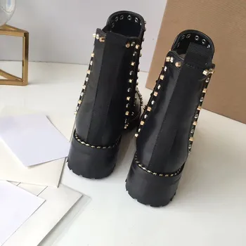 

WInter Fashion Punk Women Rivets Stuuded Chelsea Genuine Leather Shoes Block Heels Casual Female Motorcycle Ankle Boots