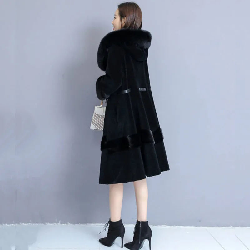 M-4XL новая женская шуба зима модная куртка из искусственного лисьего меха воротником капюшоном утепленная длинная замшевая куртка женщин