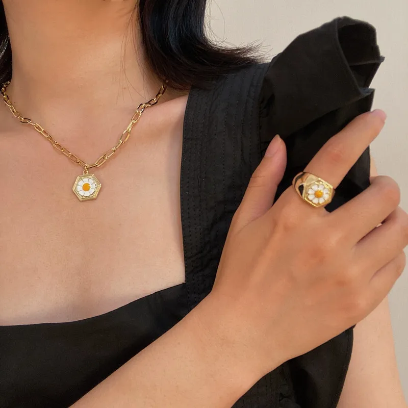 Модный новый 2020 геометрический маленький цветок маргаритки кольцо