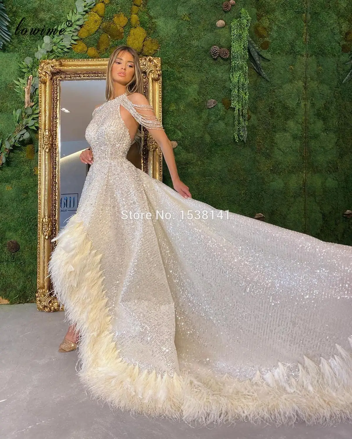 2020 Newest Beading Evening Dresses Feathers Hi Lo Sequins Evening Gowns Backless Celebrity
