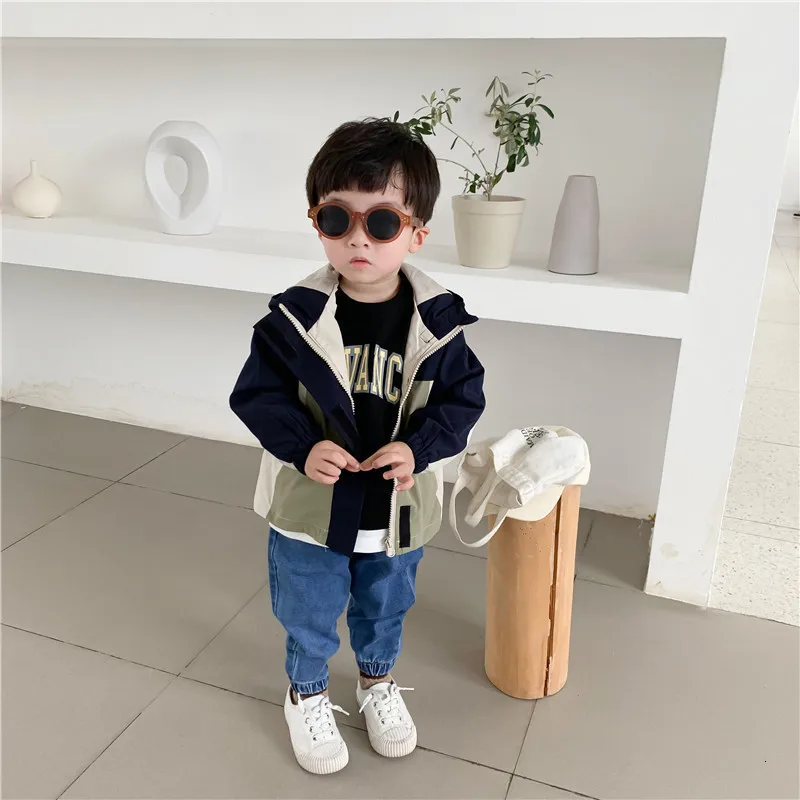 Куртки для маленьких мальчиков 2, 3, 4, 5, 6 лет осенний плащ с длинными рукавами для мальчиков, детская одежда новая детская верхняя одежда для мальчиков