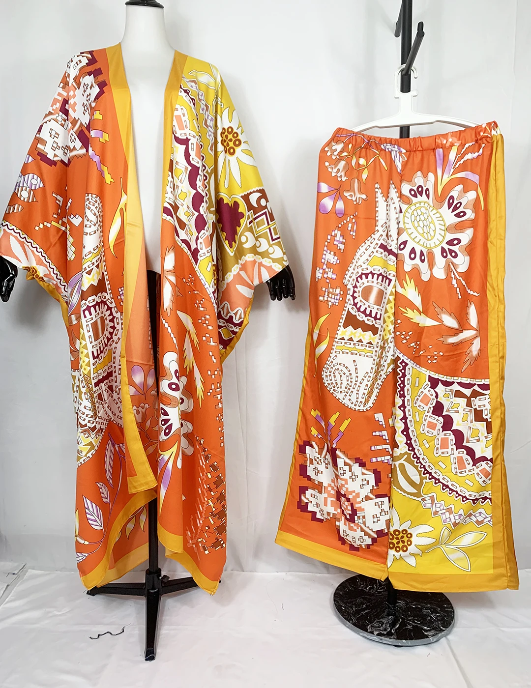 2023 African Fashion Lady Summer Boho Plus Size Silk Printed Two Pieces Set For Holiday Dubai Popular Muslim Lady Outlet Clothes