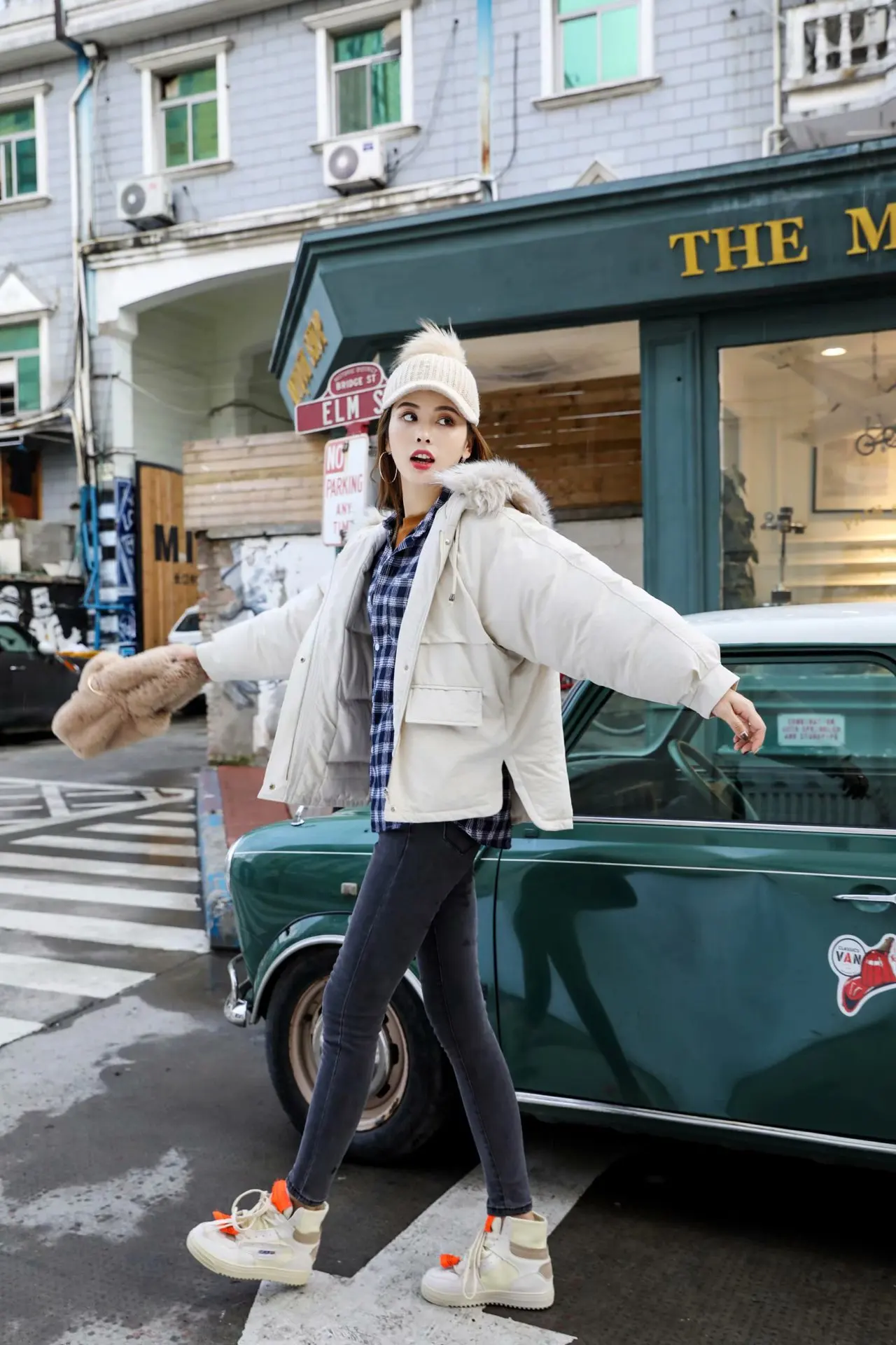 

2019 Spring New Style Western Style Large Fur Collar Dual Pocket Casual Loose-Fit Short Cotton-padded Clothes