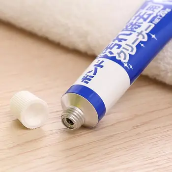 

Universal Ultra Whiten And Clean Cream Multifunctional Wall Graffiti Tile Decontamination Cleaner 20ML