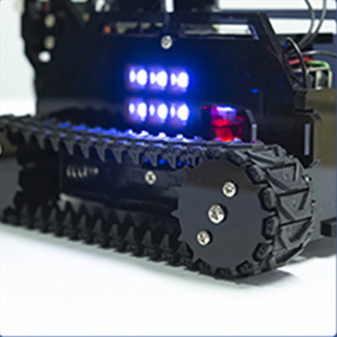 Беспроводной умный робот Adeept RaspTank с Wi Fi автомобильный комплект бак 4 DOF Arm OpenCV