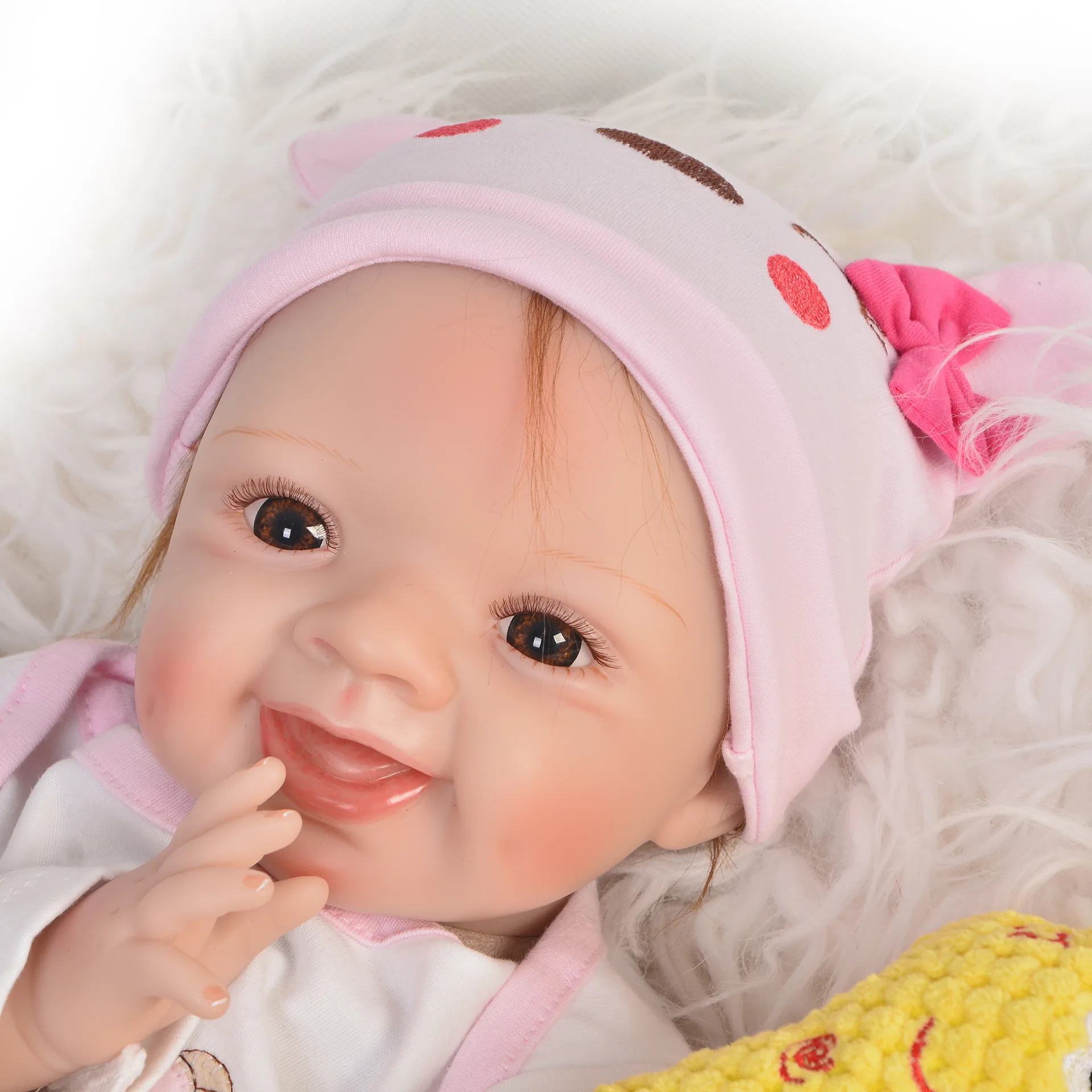  New Style 22-Inch Reborn Baby Doll Cloth Body Model Infant Can Be Mixed Batch