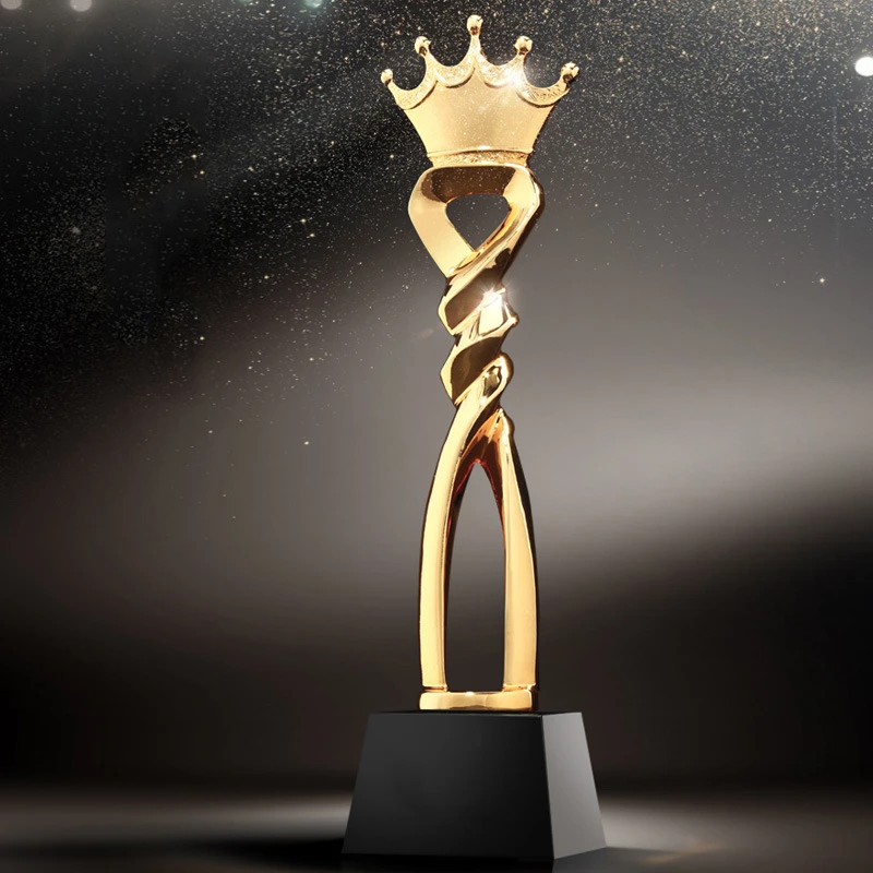 Корона на заказ трофей Золотой кубки и трофеи награда чемпионов спорта победитель образовательный реквизит трофей награда соревнования призы игрушка - Цвет: Golden