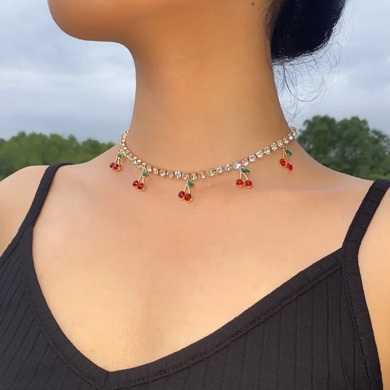 

Viennese Rhinestone cherry Pendant Necklace sweet temperament small cherry Necklace claw chain diamond collarbone Chain Necklace