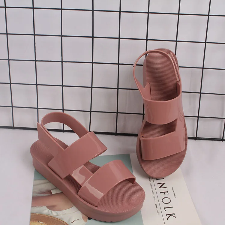 12607022184_1547583497