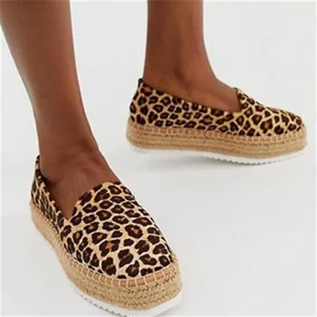 

COOTELILI Woman Pumps Female Platform Ladies Round Toe Mid Heel Non-slip Black Pink Basic Slip On Pumps Women Plus Size 41 42 43