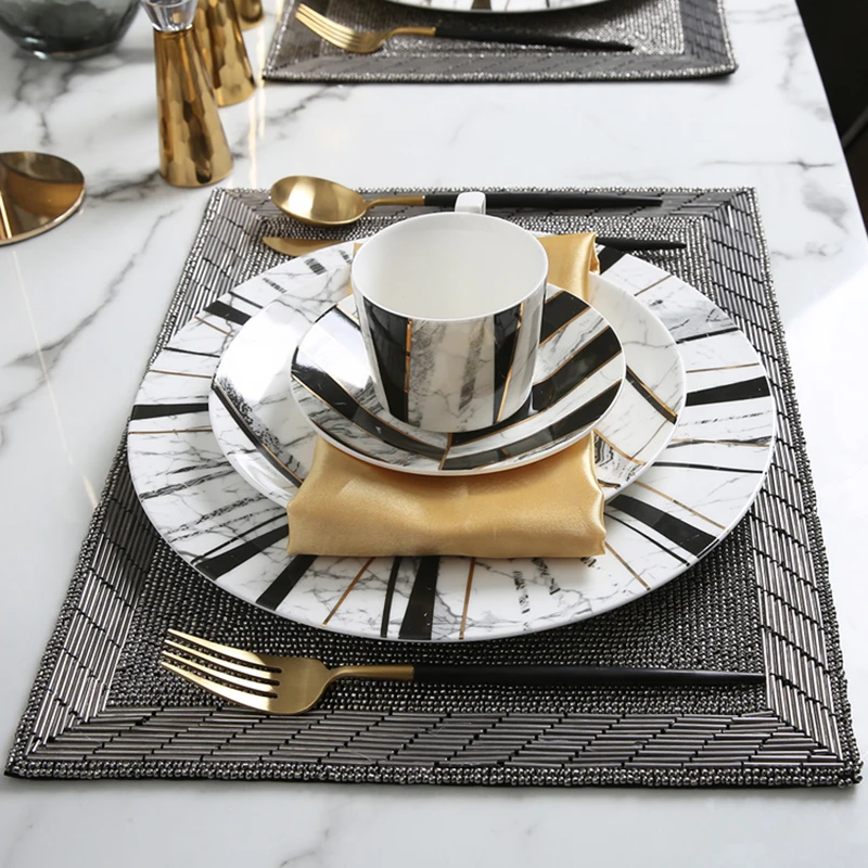 

Luxury Full Tableware of Plates Creative Dinner Set Table Plates Gold Cutlery Tableware Table Service Kitchen Device Sets Gift