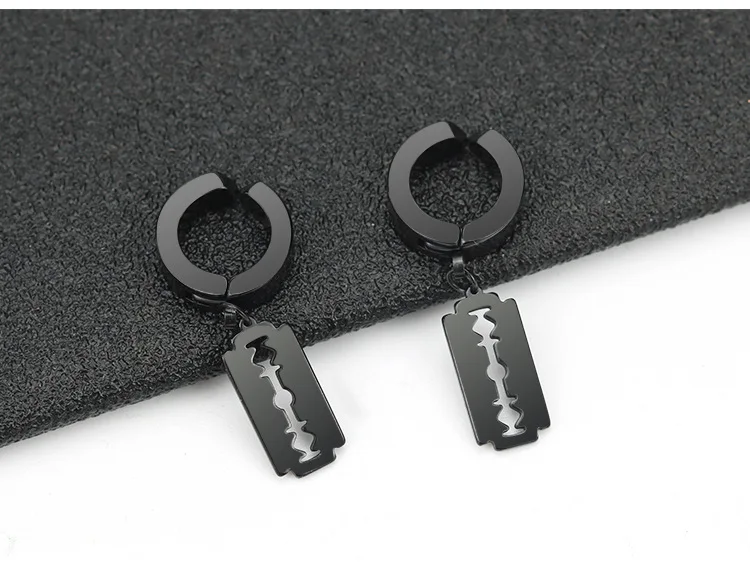 12632358213_996853077