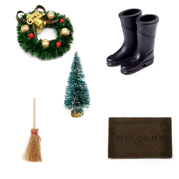 

5PCS/Set Doll House Accessories Set Mini Simulation Christmas Wreath Rain Boots Xmas Tree Broom Door Plaque For Christmas Gift