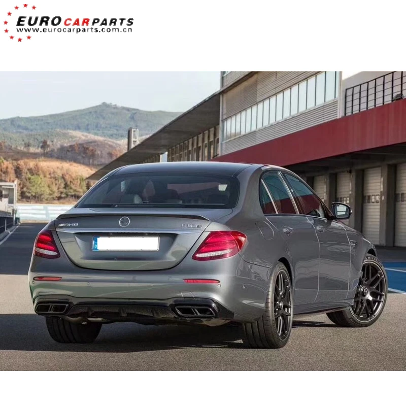 W213 диффузор с наконечниками выхлопных газов подходит для sport style от 2017 года до E63 A
