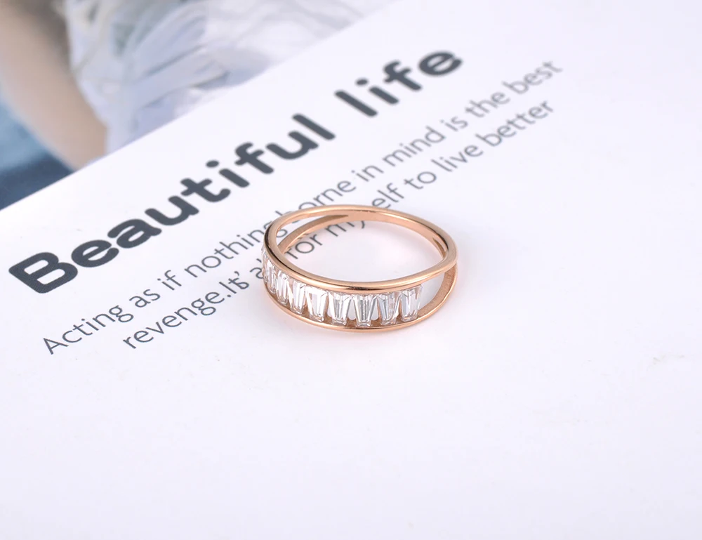 Lokaer титана из нержавеющей стали сверкающие свадебные кольца мозаика CZ Кристалл розовое золото обручальное кольцо ювелирные изделия для женщин R19087