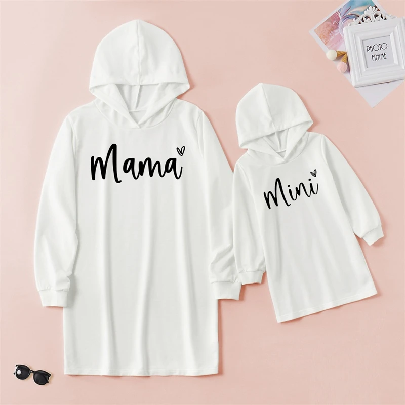 2021 Love Sweaters Autumn Mother Daughter Matching Dresses Family Set Mom Baby Mommy and Me Clothes Women Girls Hoodies Dress 2021 Love Sweaters Autumn Mother Daughter Matching Dresses Family Set Mom Baby Mommy and Me Clothes Women Girls Hoodies Dress