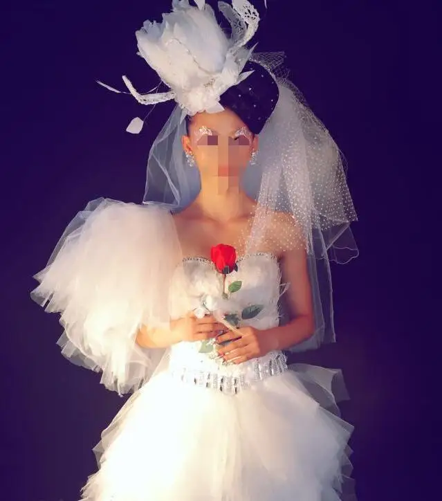 Wedding Party Carnival Races Feather Millinery Fascinator lady Hat White Photography Performance Headwear