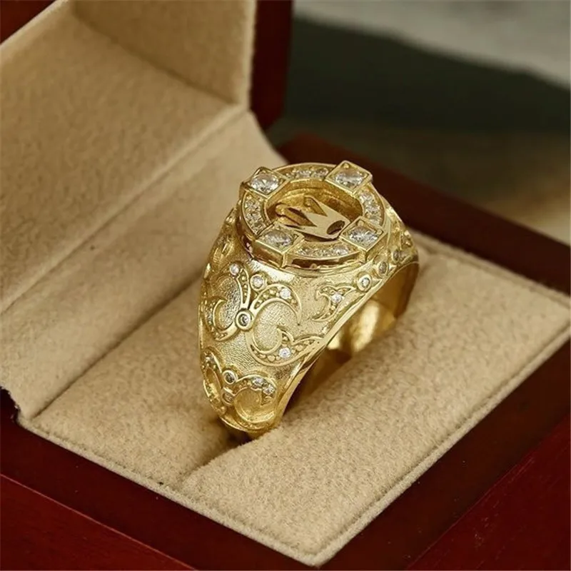 Precio bajo WUKALO-anillo clásico Retro para hombre, anillo Punk Vintage de oro, circonita AAA de colores, corona, boda 7WJoRAE6a1Y