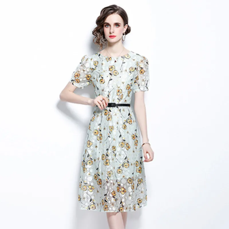 

High Quality Embroidery Flowers Printing Lace Dress For Women 2022 Summer Runway Puff Sleeve Vintage Elegant Party Midi Dresses