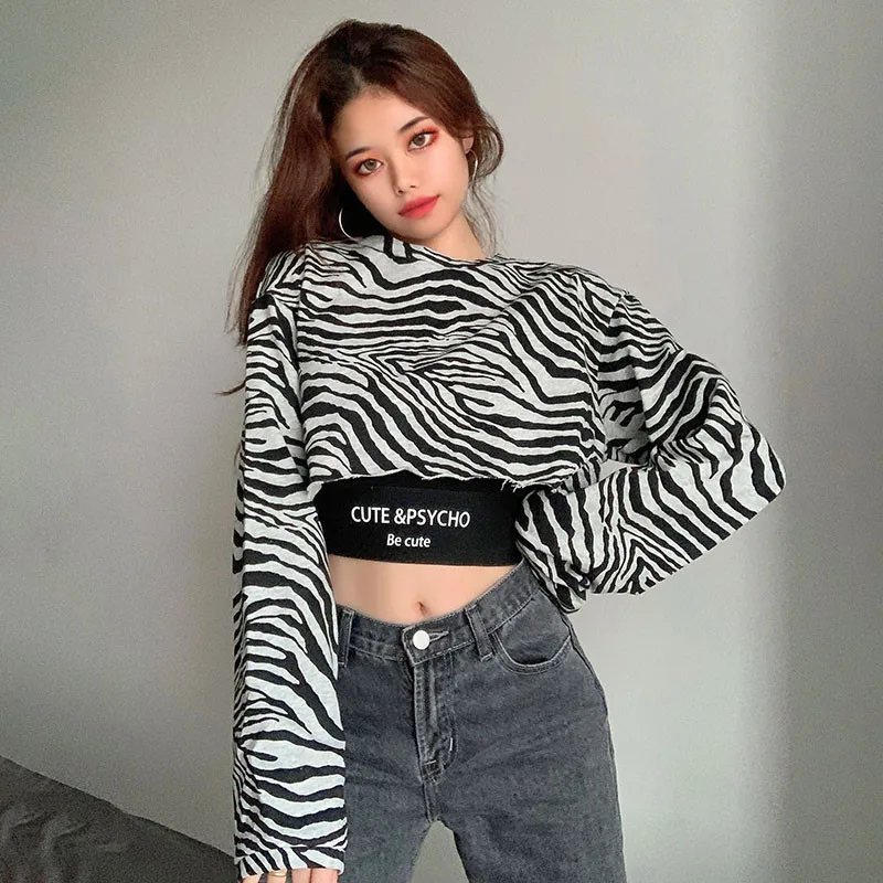 

2pcs Women's Top Set Long Sleeve Round Neck Zebra Print Short Top + Letter Print Short Black Strap Hight Street Lady Clothing