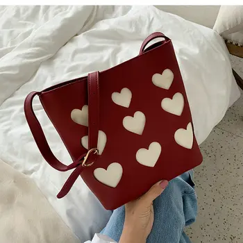 

Women's Hallow Out Heart Handbag Romantic Valentine's Shoulder Bag for Girlfriend Bucket Bag