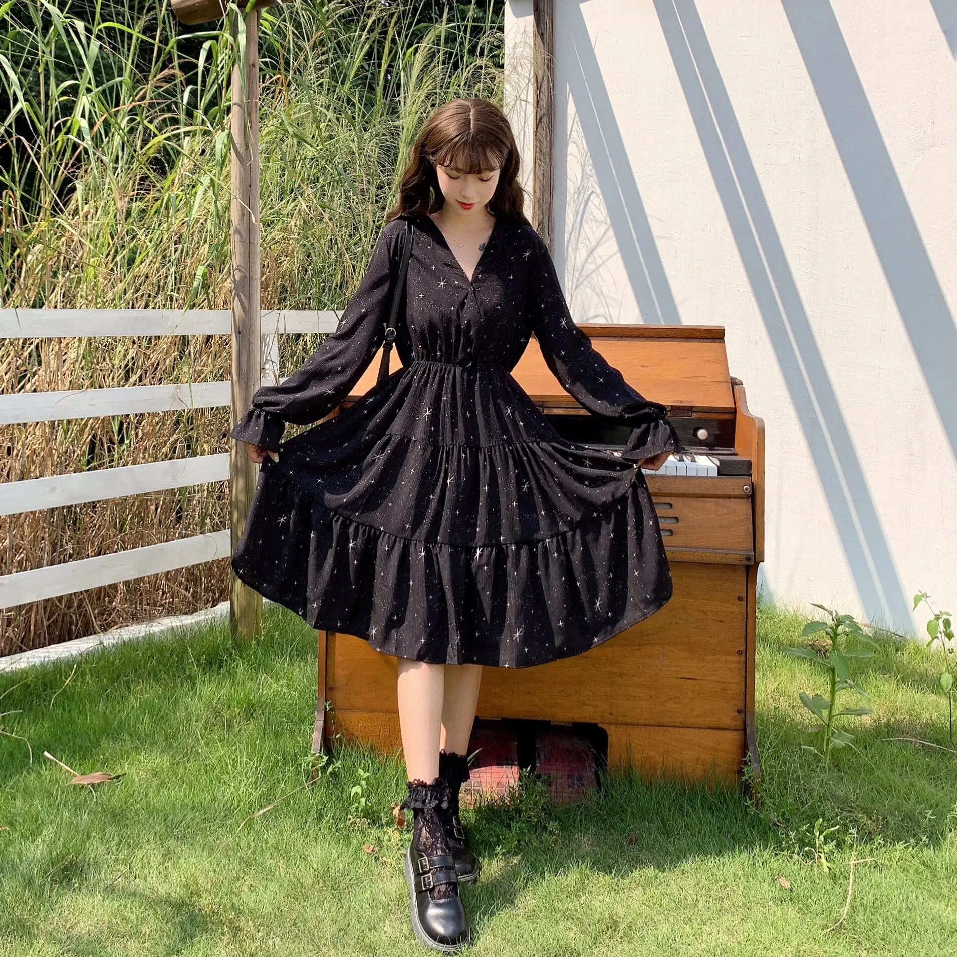 

Autumn New Sweet Casual Star Print Slim Long Sleeve Dress Kawaii Retro Lolita Dress Cos Loli Party Beach Dresses