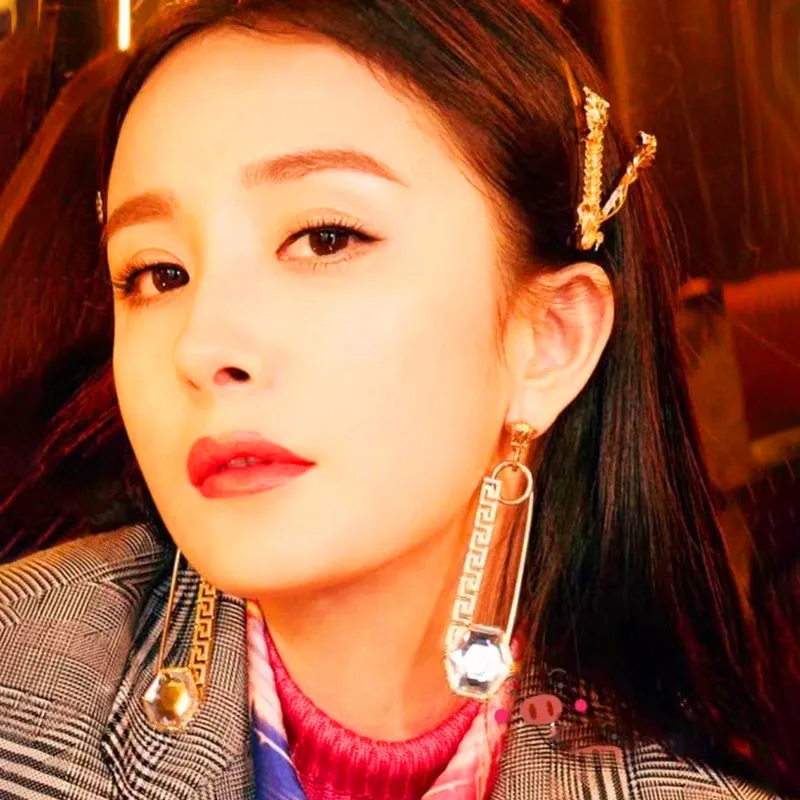 Новые винтажные Роскошные буквы V стразы Медный Дизайн металлическая заколка для