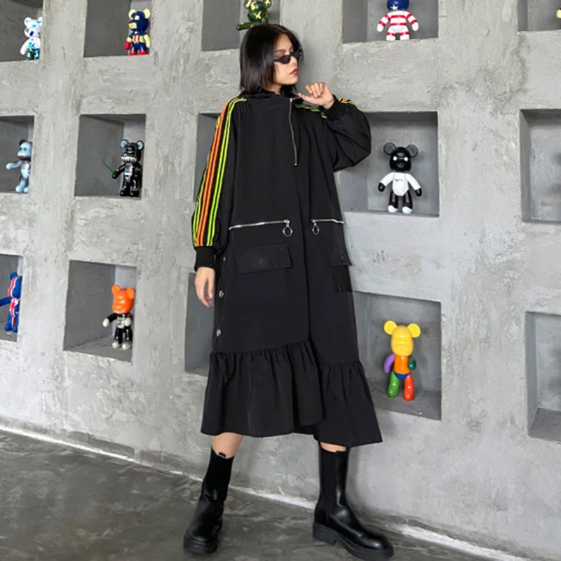 [EAM] Women Black Striped Ruffles Long Big Size Long Dress New Hooded Long Sleeve Loose Fit Fashion Spring Autumn 2020 1DA229
