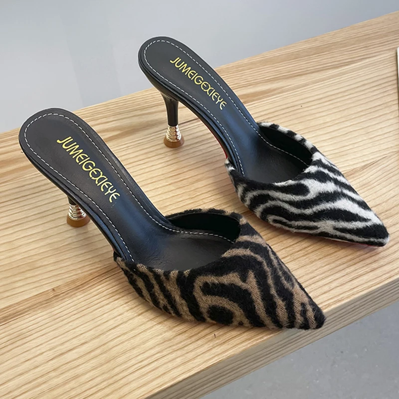 Мюли женские зимние на высоком каблуке заостренный носок тонкий каблук шлепанцы