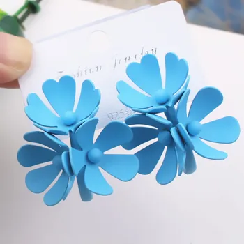 

2020 New Design Elegant Big Three Flower Earrings Summer Style Beach Party Statement Earring for Woman Fashion Jewelry Gift