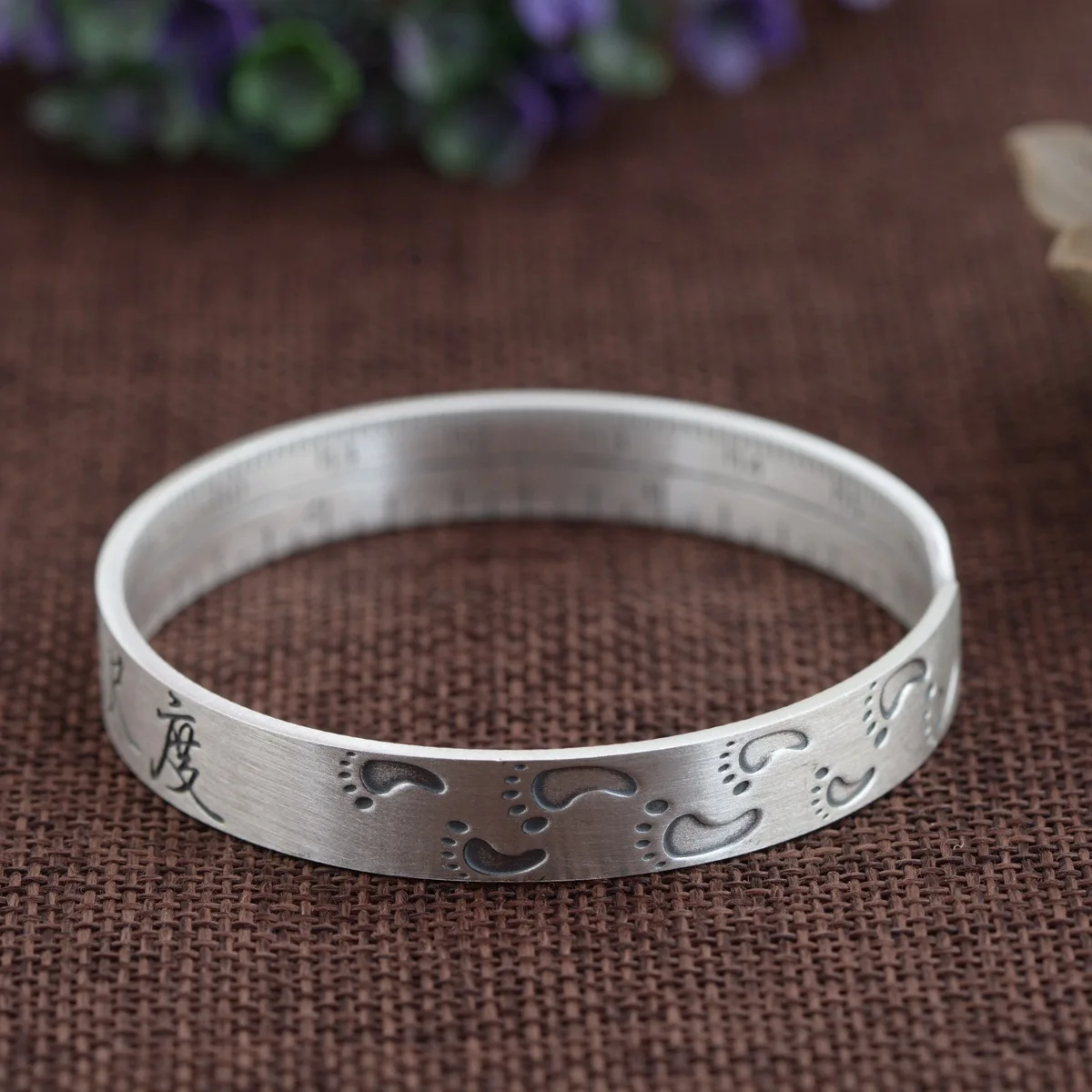 

Goldeer wangcz S999 Pure Silver Vintage Style Thai Silver Men And Women Life Should Have a Scale Ruler Bracelet