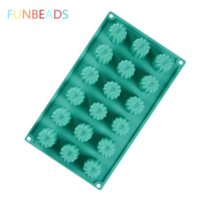 

Silicone Mold 18 High-flower Shape Chocolate Cake Mold Jelly Pudding Molds Baking Tools CM055