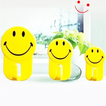 

3Pcs/Set Smiley Strong Hook Anti-skid Clip Home Cartoon Smile Face Mutifunction Bathroom Kitchen Towel Hanger Practical Creative