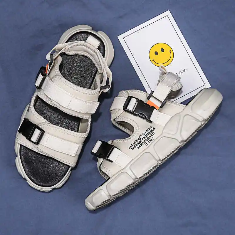 High Fashion Men Sandals Youth Lazy Beach Shoes Handmade Outdoor Men's Summer Sandals Designer Hasp