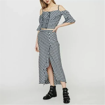 

Runway Sexy Strapless Crop Tops Set Women Knitted Split Skirt Suits Summer Spaghetti Strap 2 Pieces Sets Plaid Party Ladies Suit