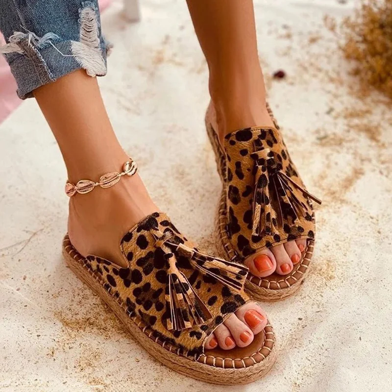 womens leopard flat sandals