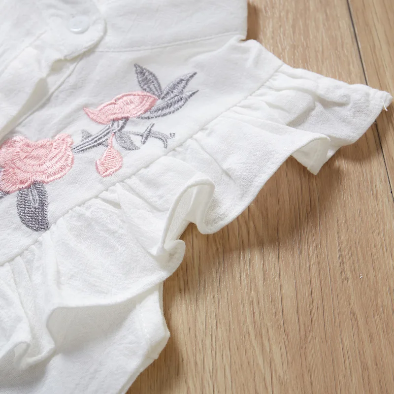 10390155382_1995614336