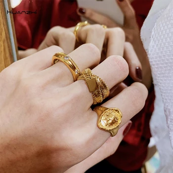 

HUANZHI 2020 New Trendy Vintage Queen Avatar Brass Embossed Oval Wide Version Irregular Curve Ring For Women Party Jewelry Gift