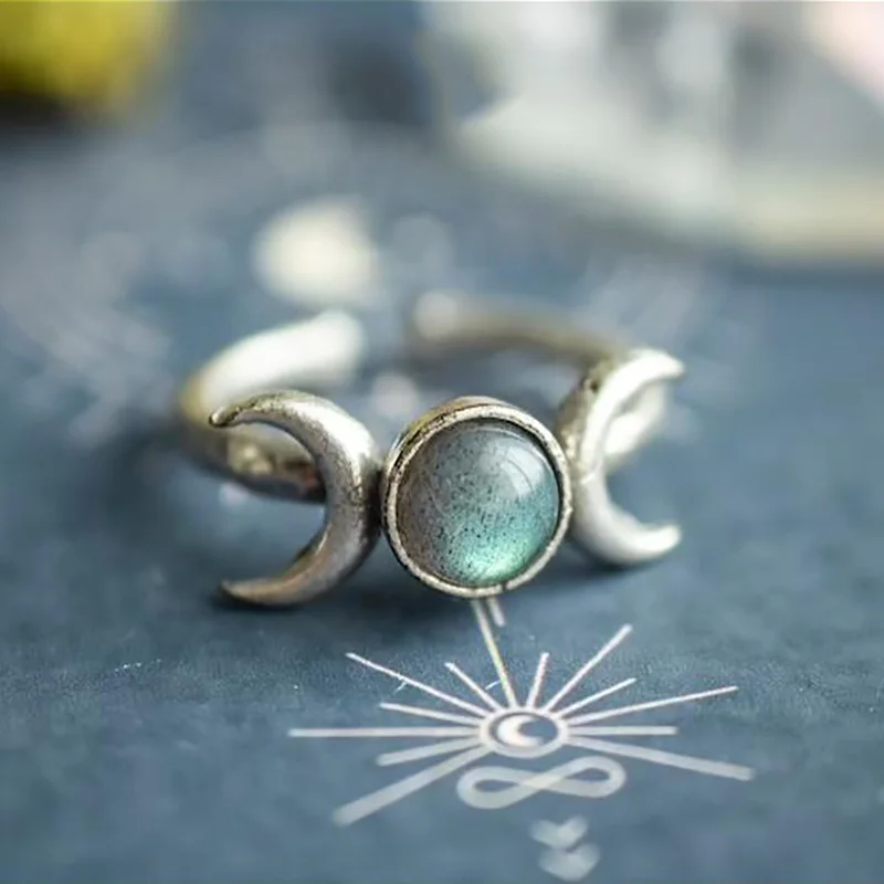 Кольцо с лунным камнем в лабрадорите регулируемый круглый кабошон серебряное